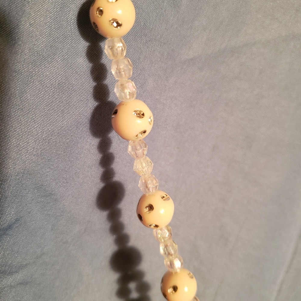 FAR NINE BEADED PURSE - EUC - Picture 3 of 6